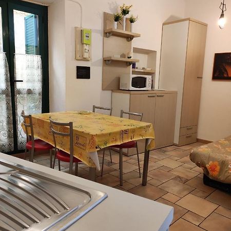 Bilocale Nella Vecchia Citta' Di Mentone Διαμέρισμα Εξωτερικό φωτογραφία