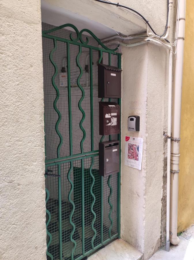 Bilocale Nella Vecchia Citta' Di Mentone Διαμέρισμα Εξωτερικό φωτογραφία