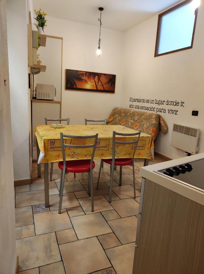 Bilocale Nella Vecchia Citta' Di Mentone Διαμέρισμα Εξωτερικό φωτογραφία