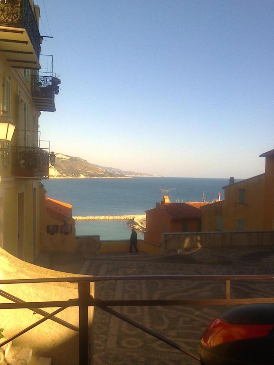 Bilocale Nella Vecchia Citta' Di Mentone Διαμέρισμα Εξωτερικό φωτογραφία